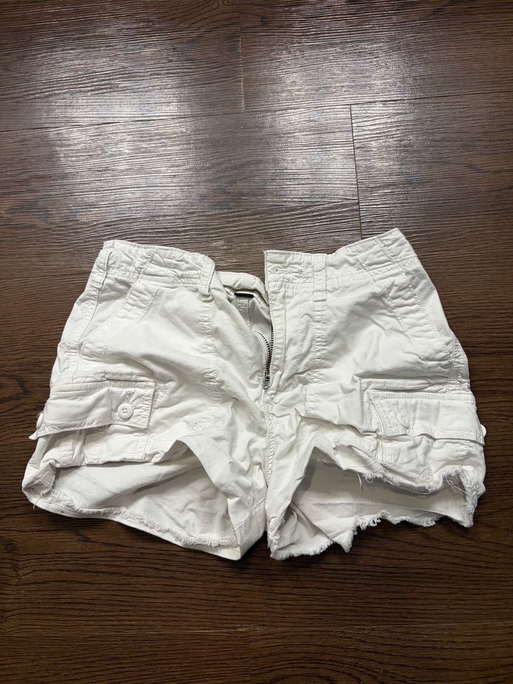 American Eagle White Cargo Pocket Cutoff Shorts
